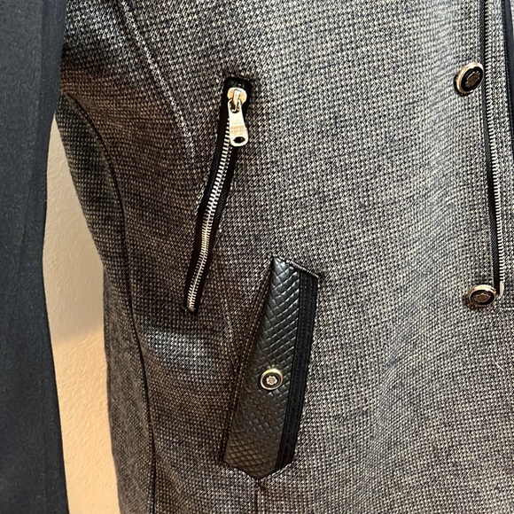 New Clothing World. Large Jacket. - Picture 2 of 16